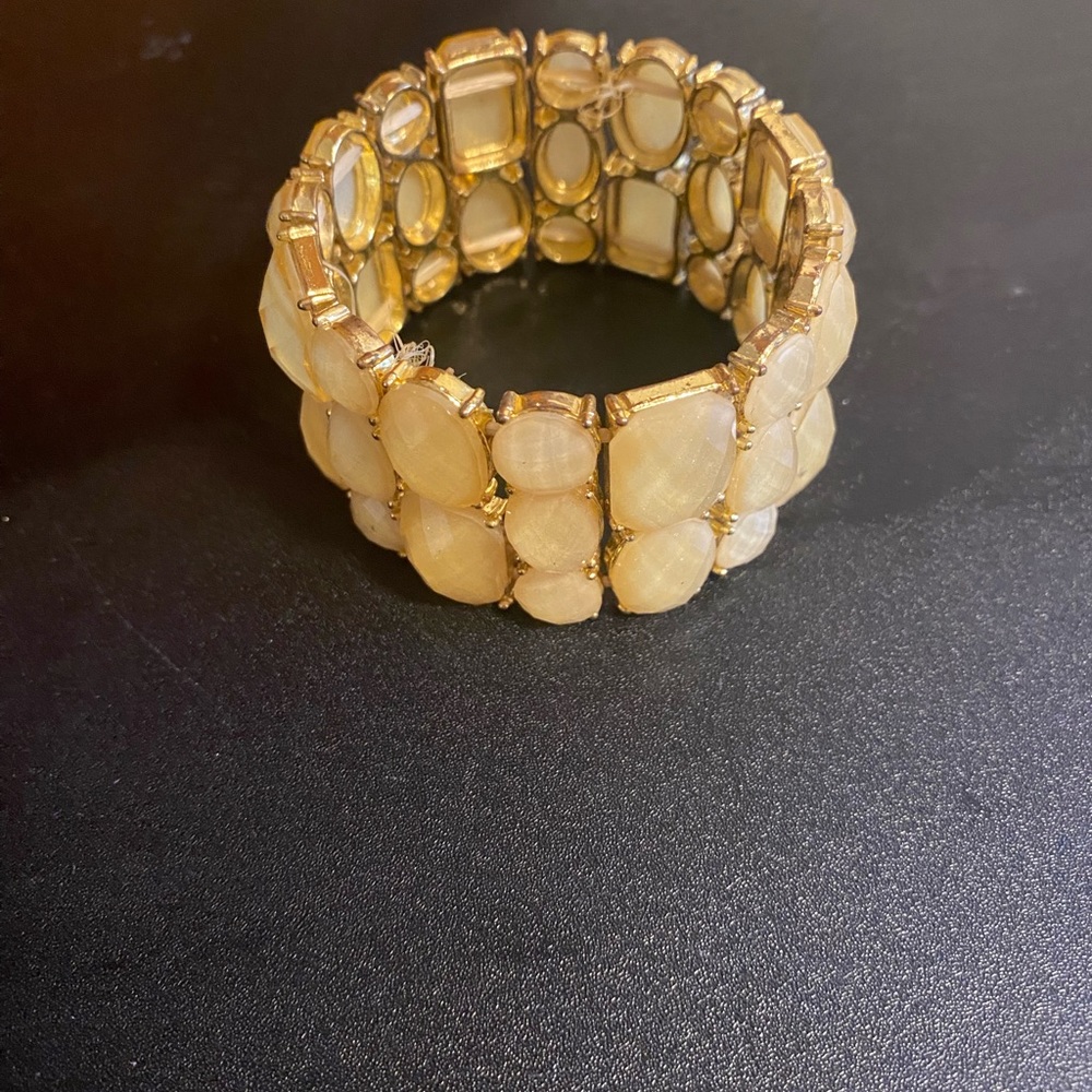 Pale gold stone bracelet